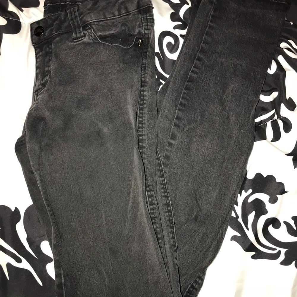 Skinny jeans